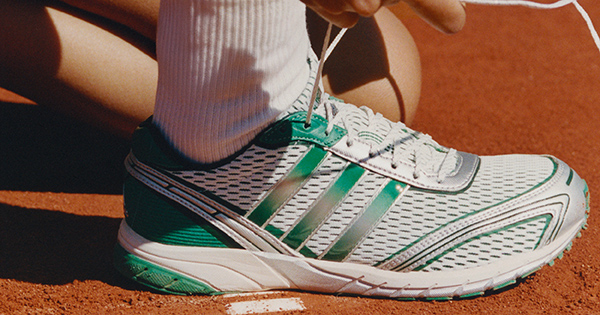Sporty and rich✖️adidasコラボ　ハーフジップ アディダス最新“スリーストライプス”コレクション｜「adidas